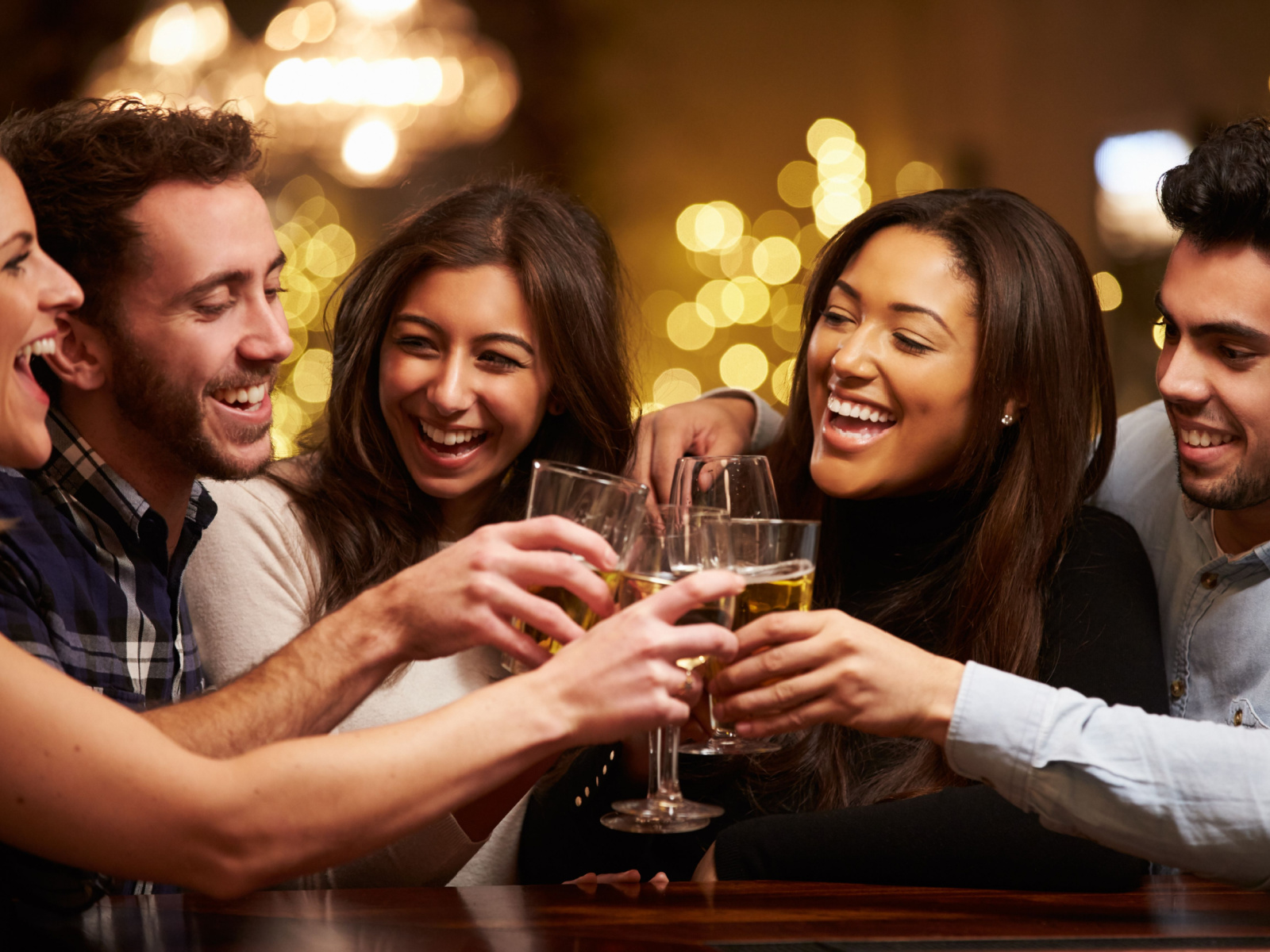 Cheers with Charm: Unwind at O’Finnigan’s Pub